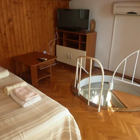 Maison d'hôtes Rosmarinus Rubic 3*