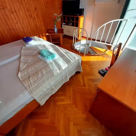 Rosmarinus Rubic Split